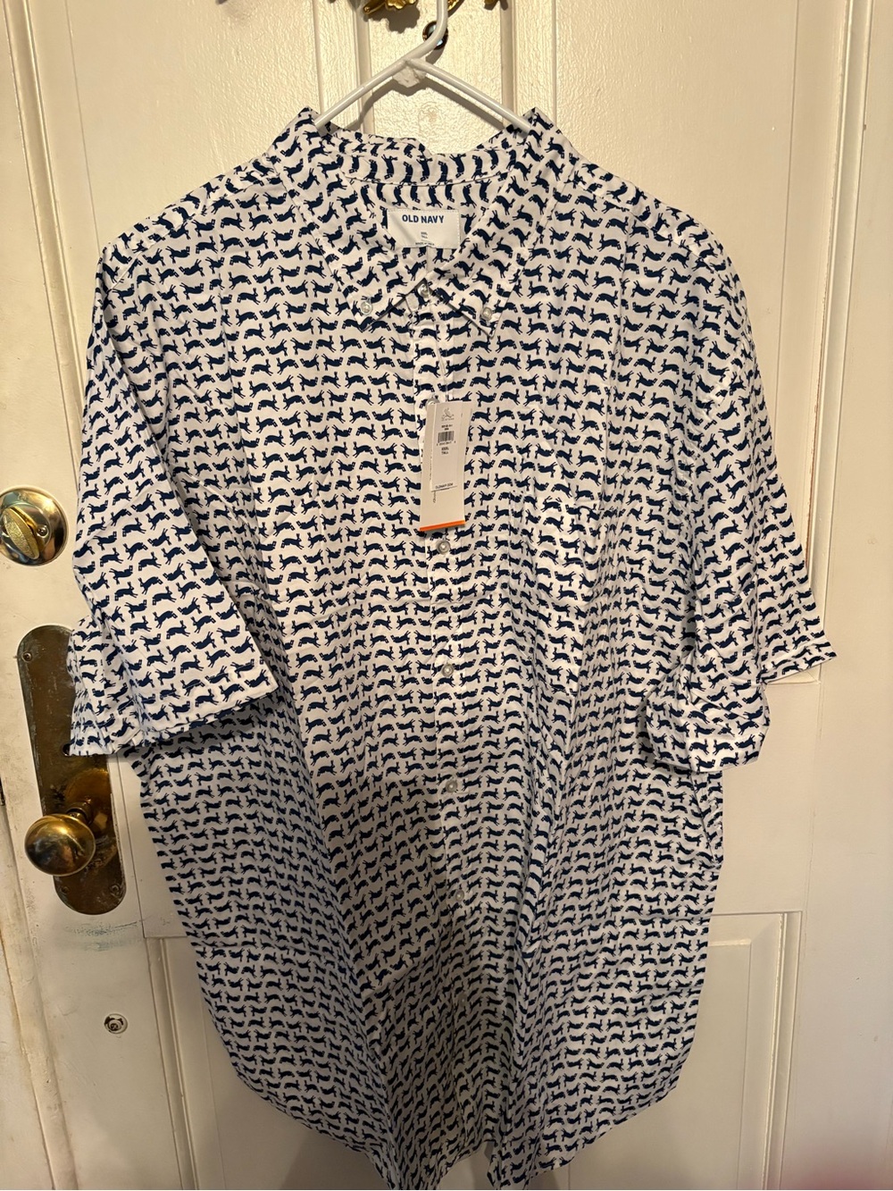 Old Navy White & Navy Short-Sleeve Button-Down with Allover Motif